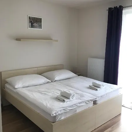 Suri Bau Apartament