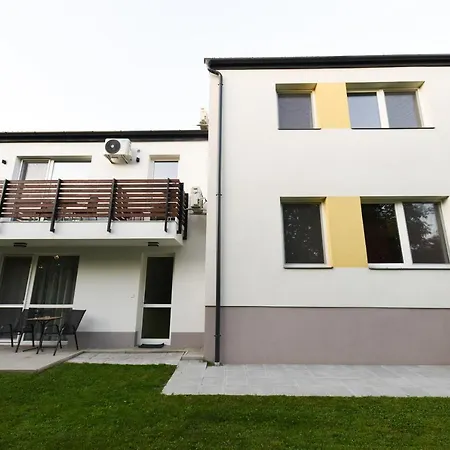 Apartament Suri Bau