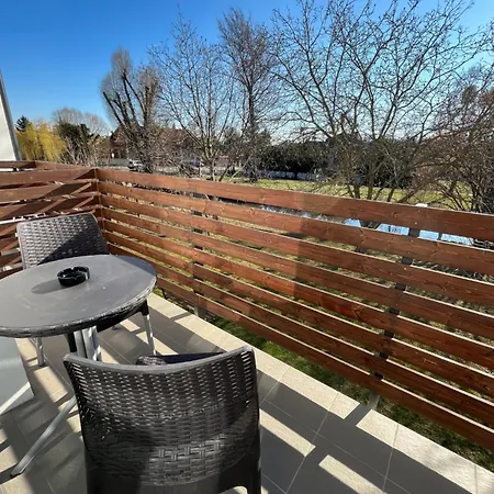 Suri Bau Apartament Mosonmagyaróvár